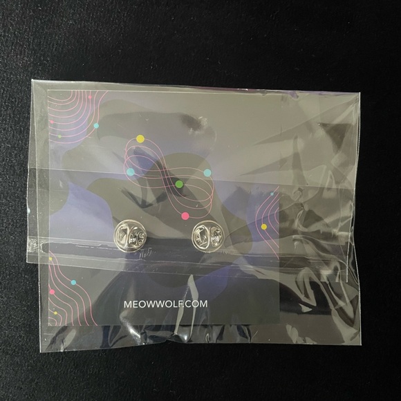 NWP Meow Wolf Collector’s Pin - Picture 3 of 3